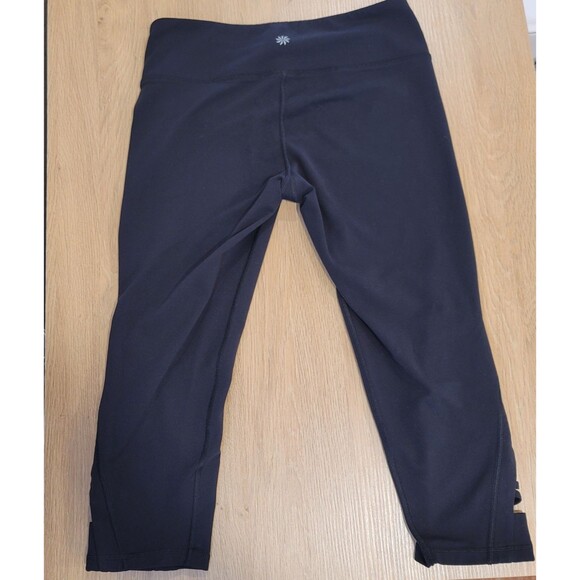 CLEARANCE Athleta Womens 'Mind Over Matter' Capri Leggings SZ Medium Crisscross - Picture 7 of 14